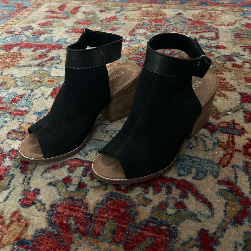 TOMS Women's Black Suede Peep-Toe Ankle Booties